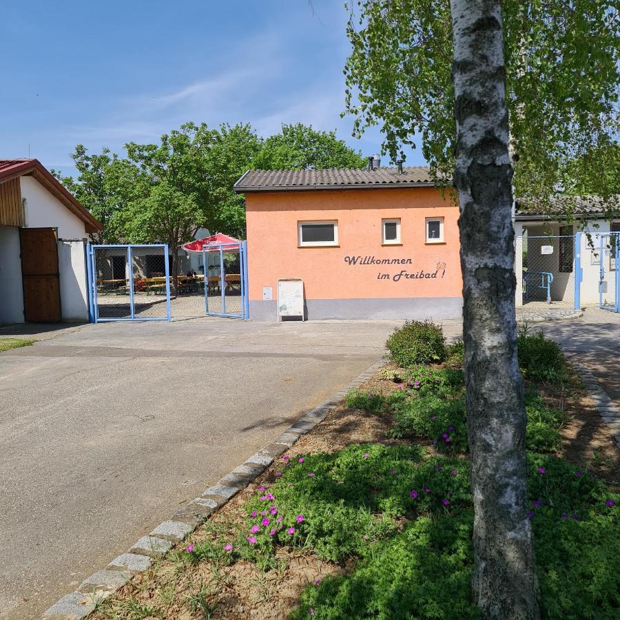 Tiny House Villa Neusiedl an der Zaya Ngoại thất bức ảnh
